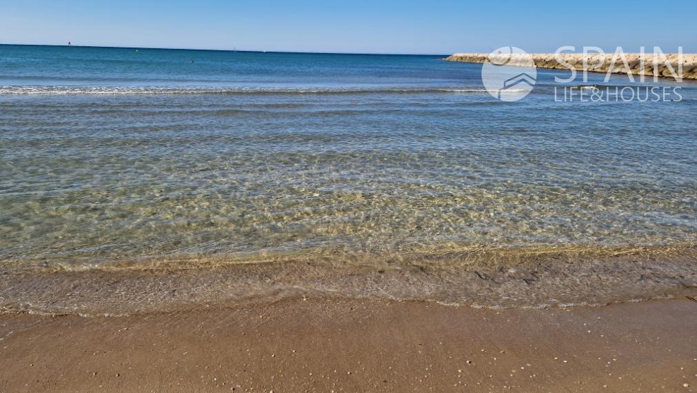 New amazing rental opportunity in the calm and peaceful area of El Verger with just 6 minutes walk to the beach!