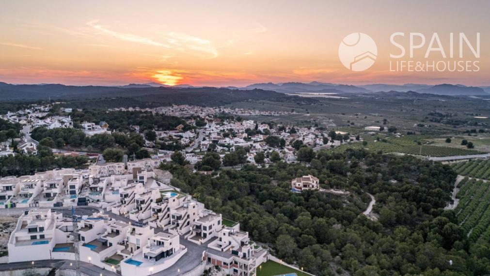 New bungalow in San Miguel de Salinas at a fantastic price and 8 km from the beach.