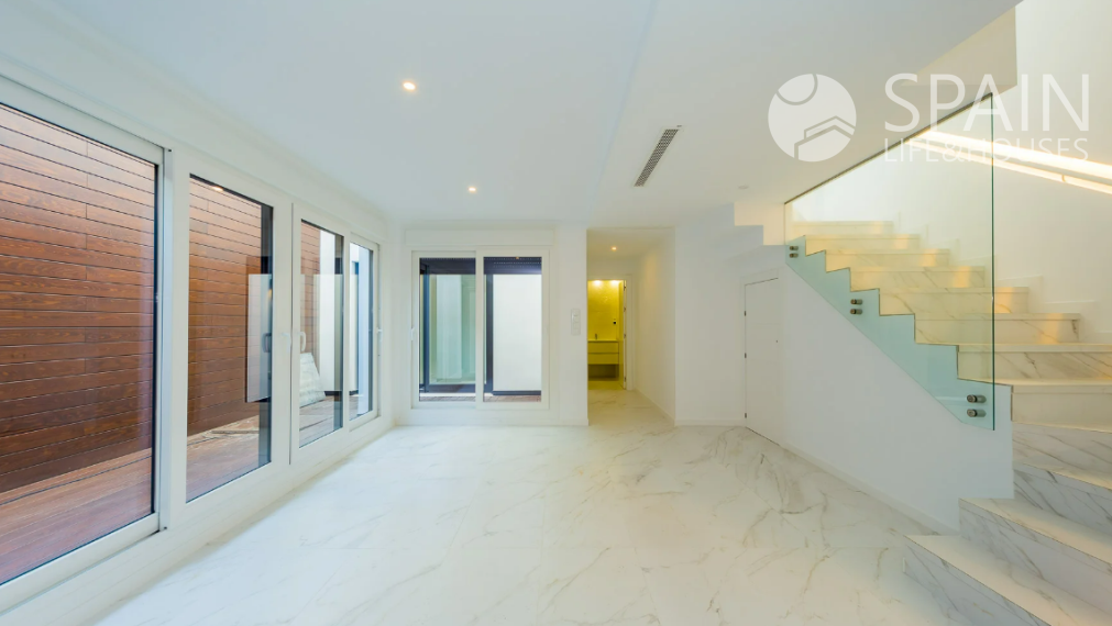 Spectacular 'Galaxy Villas' in Torrevieja with beautiful sea views