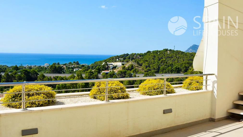 LAST TERRACED APARTMENT.  with sea view in Altea, Costa Blanca