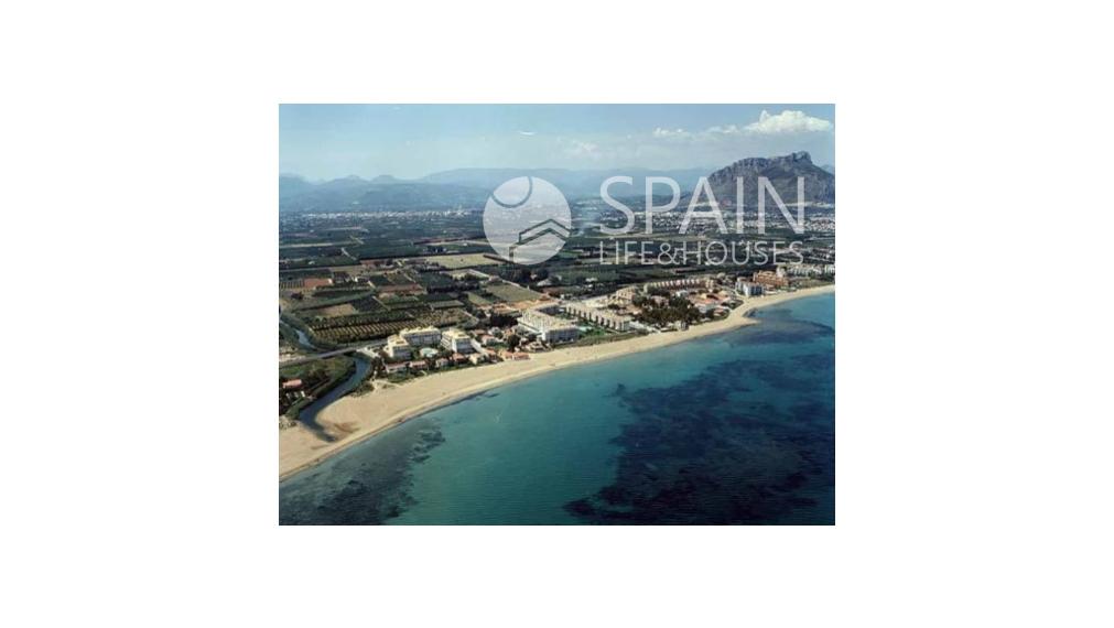 "Oceanview Residences: A Serene Oasis of Luxury and Nature, Delivering Your Dream Home in 2026!"