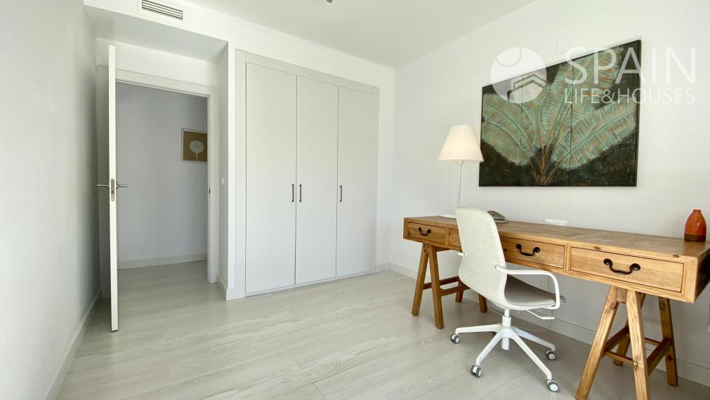 "Live the Mediterranean Luxury: Exceptional Single Storey Villa with Montgó Views in Jávea".