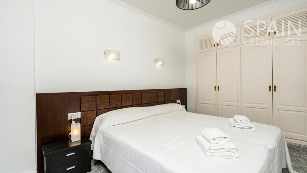 Coastal Paradise: Exclusive 6 Bedroom Villa in Denia, Surrounded by Luxury and Convenience