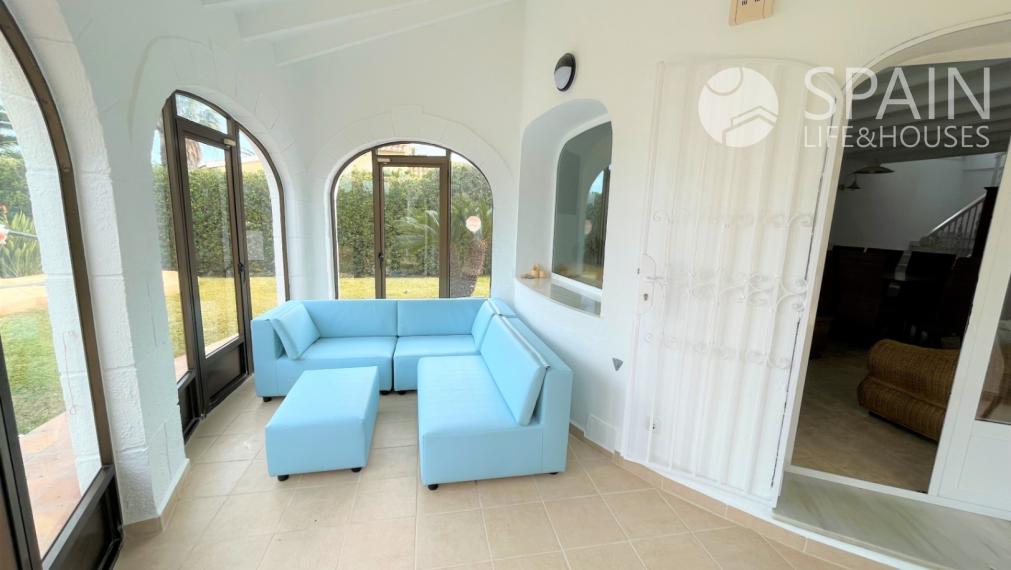 Coastal Paradise: Exclusive 6 Bedroom Villa in Denia, Surrounded by Luxury and Convenience