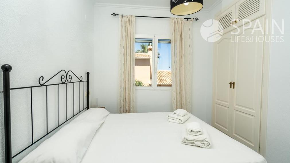 Coastal Paradise: Exclusive 6 Bedroom Villa in Denia, Surrounded by Luxury and Convenience