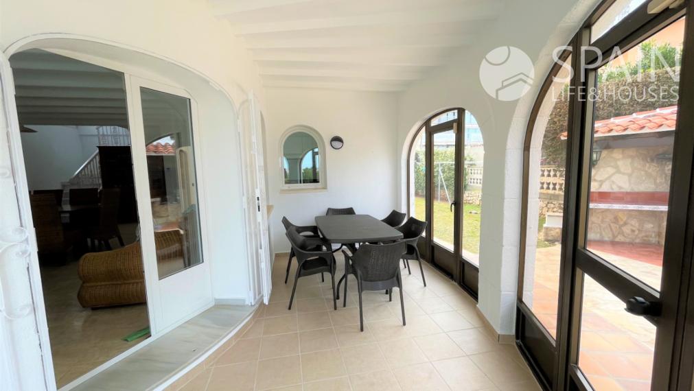 Coastal Paradise: Exclusive 6 Bedroom Villa in Denia, Surrounded by Luxury and Convenience