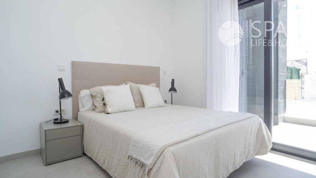 New development Marina Vista of 2 or 3 bedrooms in Torrevieja