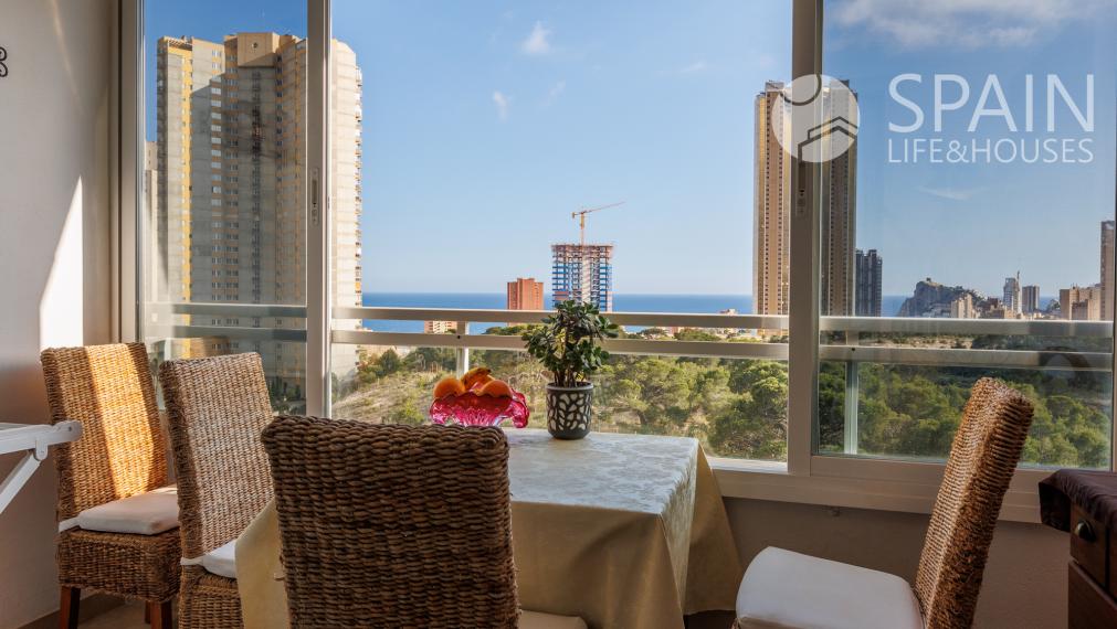 Apartment with 3 bedrooms and seaviews in Benidorm