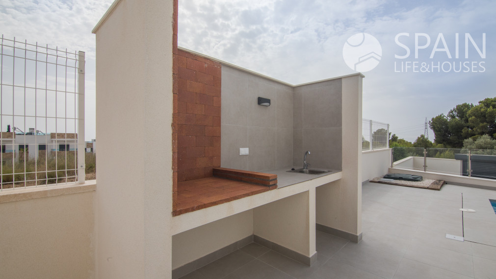 New construction villa with swimming pool in Polop de la Marina