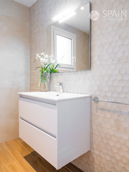 New construction villa with swimming pool in Polop de la Marina