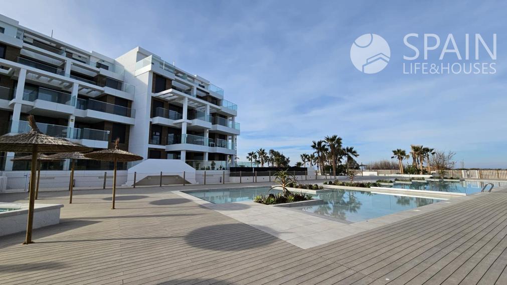 Winter Rental 1st Line Beach - 900€/month