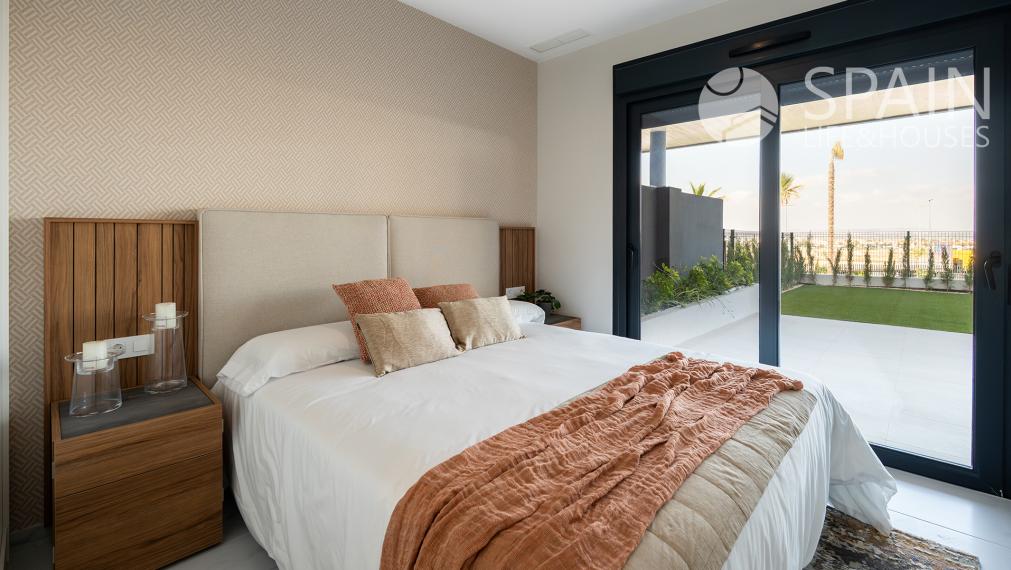 Lagúna Village – moderné bývanie medzi lagúnami v Torrevieja