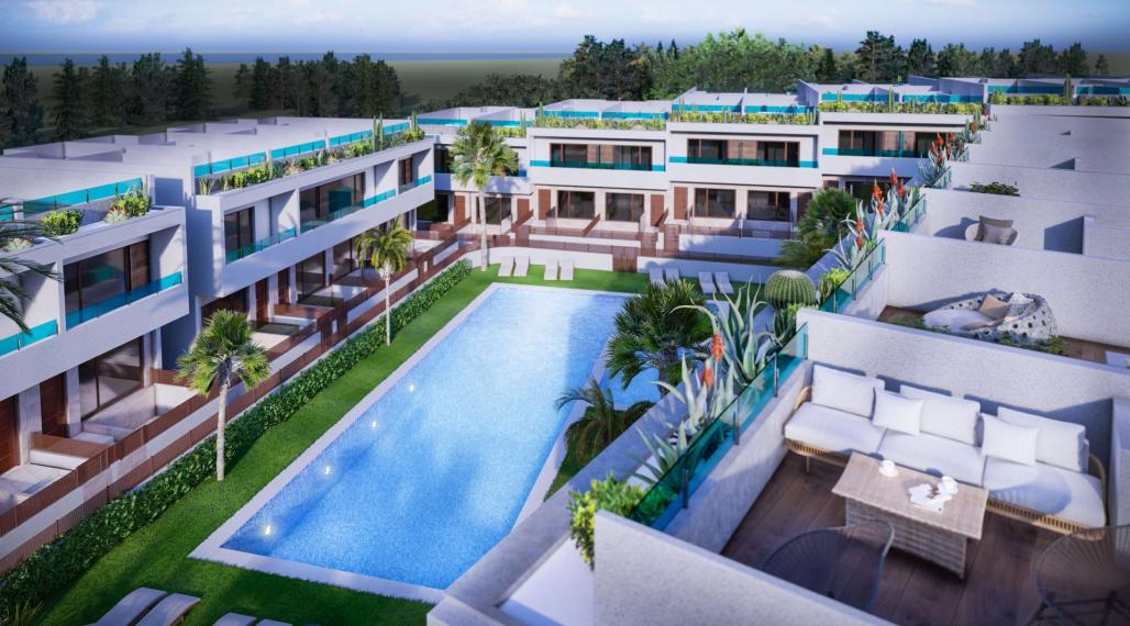 3- bedroom semi-detached house in Torrevieja, 5minute from the beach- delivery 2022