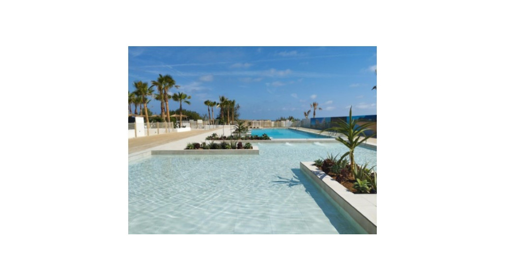 Winter Rental 1st Line Beach - 900€/month