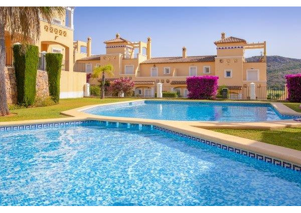 SOLD 2 bedroom apartment with comunal pool situated in La Sella, Denia