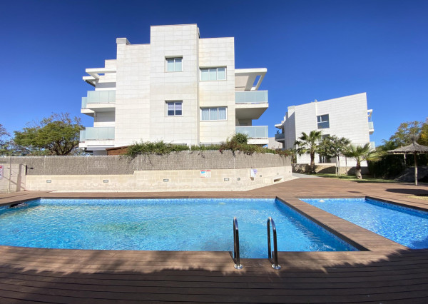 Live the Luxury at Arenal Beach! 4-Bedroom Duplex Penthouse with Montgó and Sea Views in Jávea
