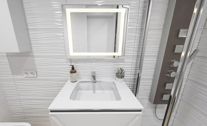 2-bedrom completly furnished apartament with name "City Gardens", in first sea line  with comunal pools and jacuzi, Oropesa, Valencia - fotografia 7