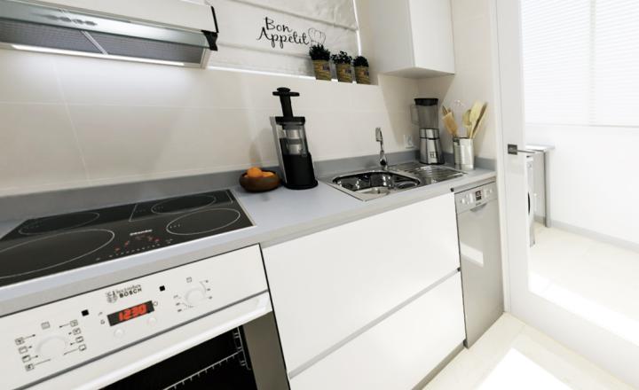2-bedrom completly furnished apartament with name "City Gardens", in first sea line  with comunal pools and jacuzi, Oropesa, Valencia - fotografia 9