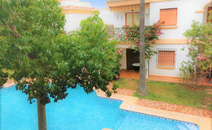Romantic 1-bedroom furnished apartment in DENIA, Costa Blanca with balcony and comunal pools just 7 min walk from the beach and ca 15 min about the center