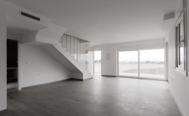 Spectacular two-storey detached villa, built with high quality materials, in area of Alicante. - fotografia 3