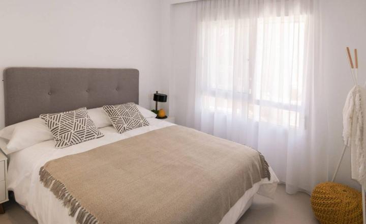 Newly built apartment with 2 bedrooms and 2 bathrooms 10 minutes from the beach in Los Alcazares, Murcia, Spain. Key in hand - fotografia 5