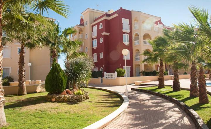 Newly built apartment with 2 bedrooms and 2 bathrooms 10 minutes from the beach in Los Alcazares, Murcia, Spain. Key in hand - fotografia 12