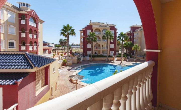 Newly built apartment with 2 bedrooms and 2 bathrooms 10 minutes from the beach in Los Alcazares, Murcia, Spain. Key in hand - fotografia 9