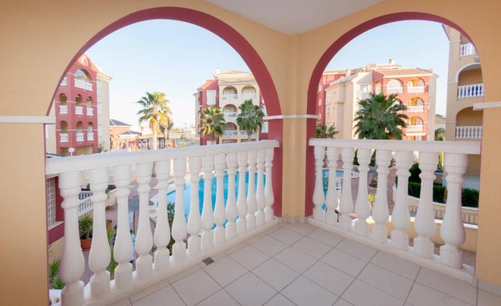 Newly built apartment with 2 bedrooms and 2 bathrooms 10 minutes from the beach in Los Alcazares, Murcia, Spain. Key in hand - fotografia 10