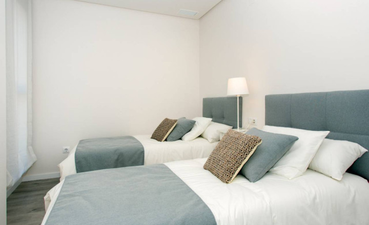 New build penthouse apartment with 3 bedrooms and spa/community pool in la Zenia, Orihuela Costa, Alicante - fotografia 15