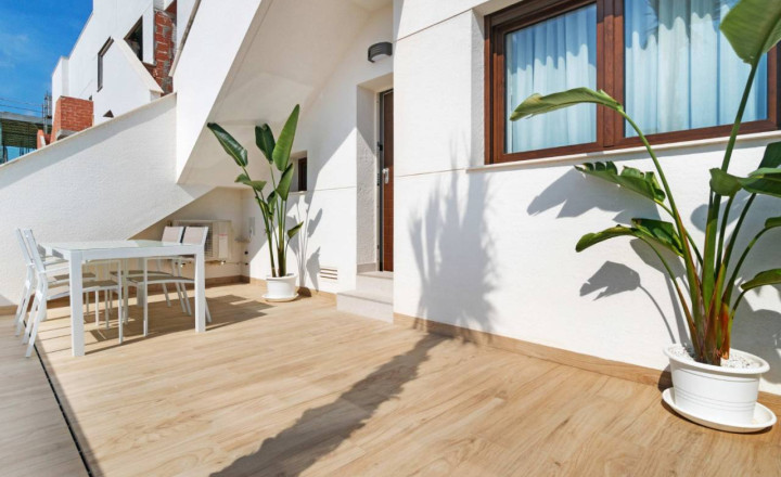 New construction first floor bungalows with 2 bedrooms in Torrevieja, Alicante - fotografia 18