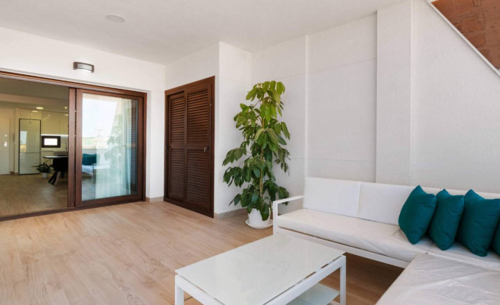 New construction first floor bungalows with 2 bedrooms in Torrevieja, Alicante - fotografia 16