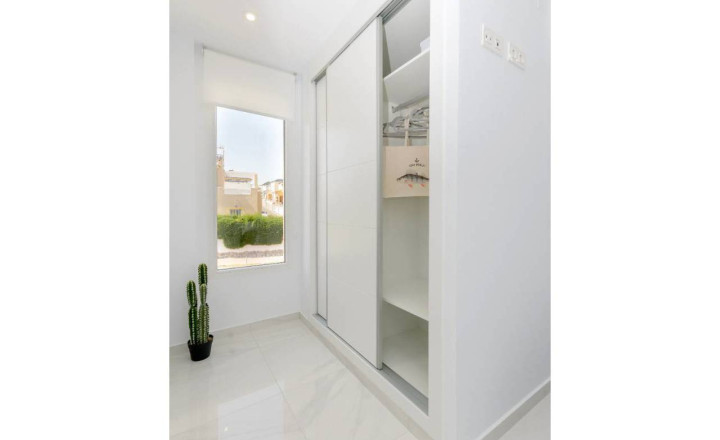 New Construction, Bungalows in Torrevieja, Alicante, Costa Blanca, Spain - fotografia 12