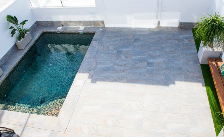 LAST ONE. Exclusive luxury villa 1.9 km from the sea and with private pool in San Pedro del Pinatar, Murcia. Delivery. Delivery in the first half of 2023 - fotografia 1