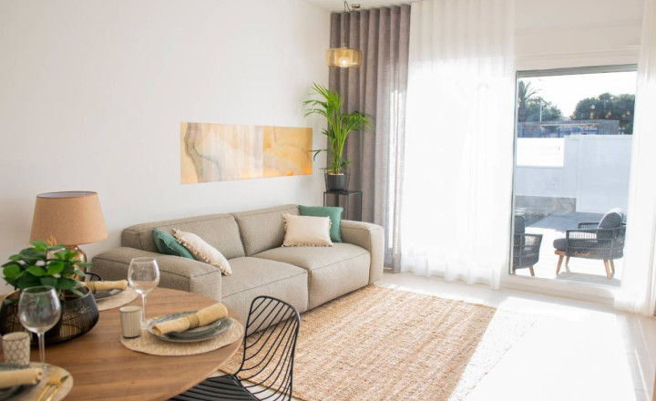LAST ONE. Exclusive luxury villa 1.9 km from the sea and with private pool in San Pedro del Pinatar, Murcia. Delivery. Delivery in the first half of 2023 - fotografia 3