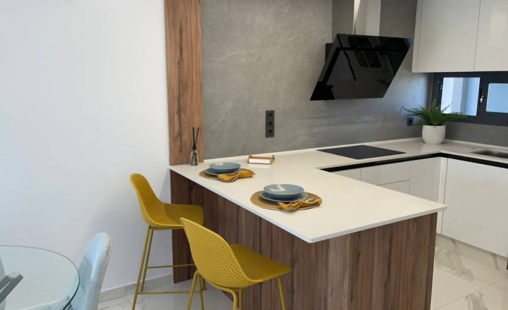 Apartment by the sea in Guardamar del Segura, Costa Blanca, 1 km from the beach. Delivery in March 2022 - fotografia 9