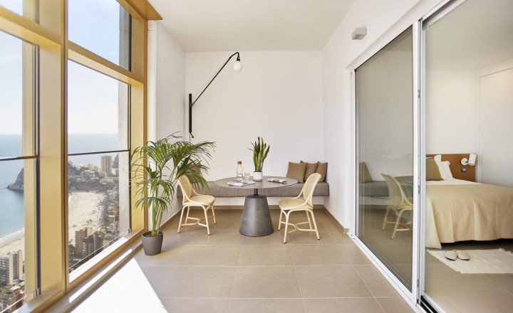 New luxury apartments in Europe's tallest building just 200 m from the sea in Benidorm; Costa Blanca - fotografia 4