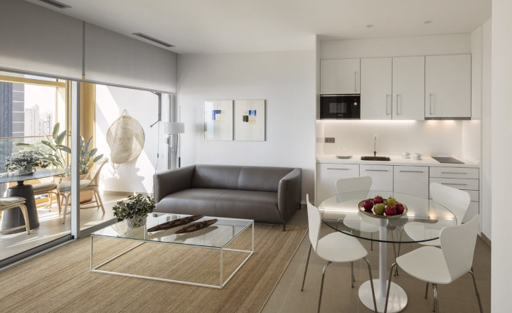 New luxury apartments in Europe's tallest building just 200 m from the sea in Benidorm; Costa Blanca - fotografia 13