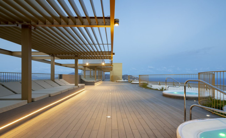 New luxury apartments in Europe's tallest building just 200 m from the sea in Benidorm; Costa Blanca - fotografia 18