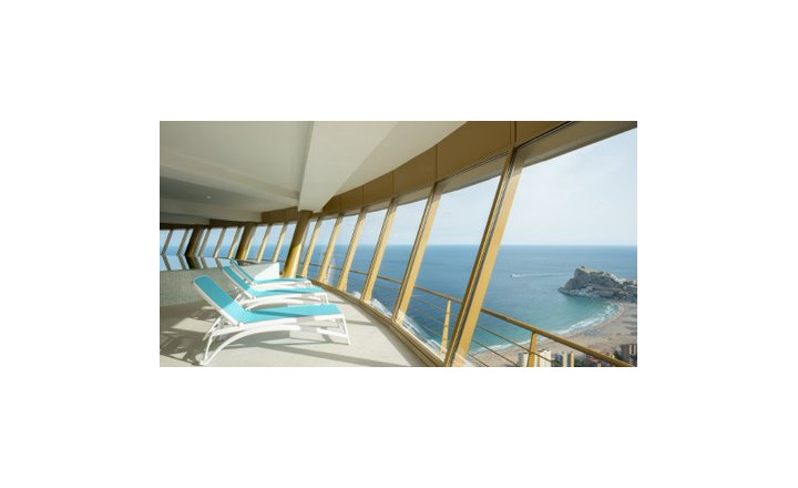 New luxury apartments in Europe's tallest building just 200 m from the sea in Benidorm; Costa Blanca - fotografia 27