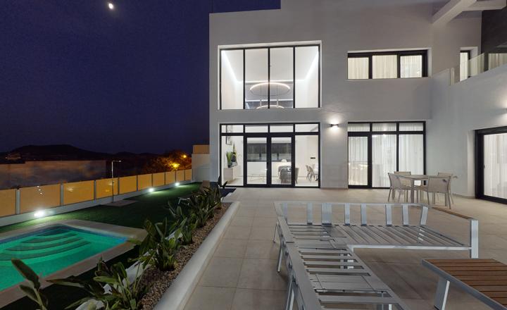 Spectacular villas overlooking the Mediterranean Sea and next to the Costa Blanca - fotografia 2