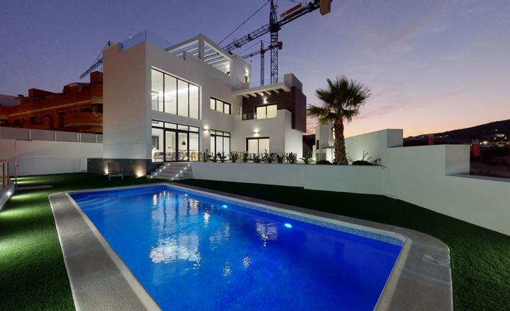 Spectacular villas overlooking the Mediterranean Sea and next to the Costa Blanca - fotografia 1