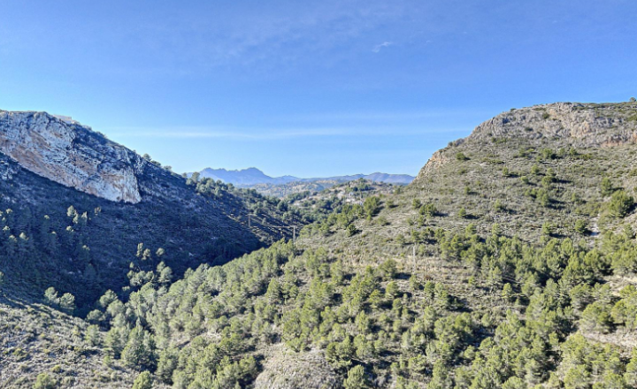 Apartment with mountain views and 700 meters from the beach. Key in hand - fotografia 1