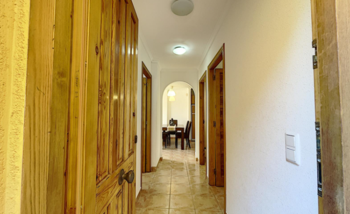 Apartment with mountain views and 700 meters from the beach. Key in hand - fotografia 2