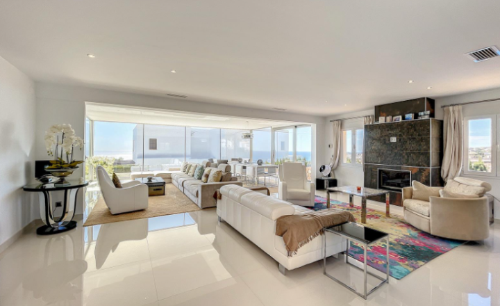 Astonishing renovated villa with sea views within 1 km from the beach - fotografia 3