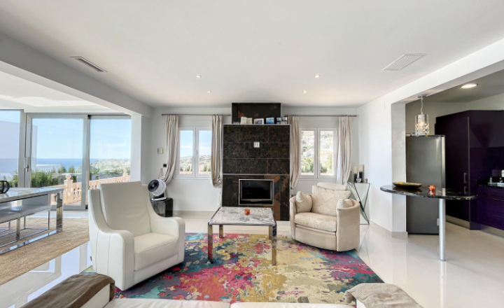 Astonishing renovated villa with sea views within 1 km from the beach - fotografia 2