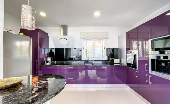 Astonishing renovated villa with sea views within 1 km from the beach - fotografia 4