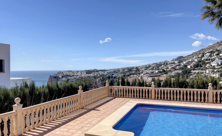 Astonishing renovated villa with sea views within 1 km from the beach - fotografia 5