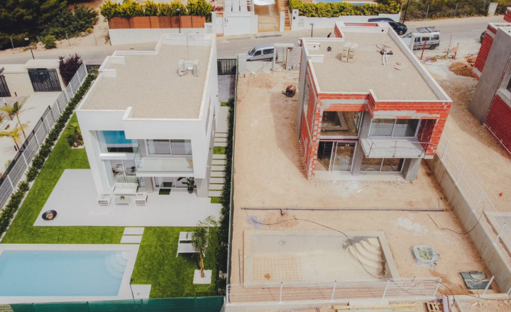 Magnificent villas 3-4km from the beach, in Finestrat, next to Benidorm. Delivery SEPT 2022 - fotografia 2