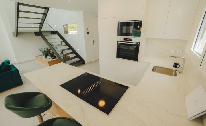 Magnificent villas 3-4km from the beach, in Finestrat, next to Benidorm. Delivery SEPT 2022 - fotografia 16