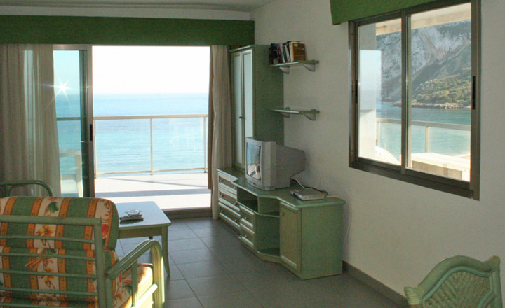 Magnífico apartamento en primera línea de playa en Calpe just in front of the beach - fotografia 3